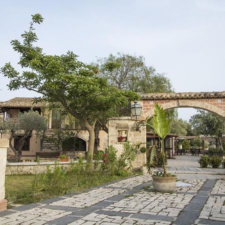 B&B Casale Siciliano Di Miryam Tiralongo Avola Exteriör bild