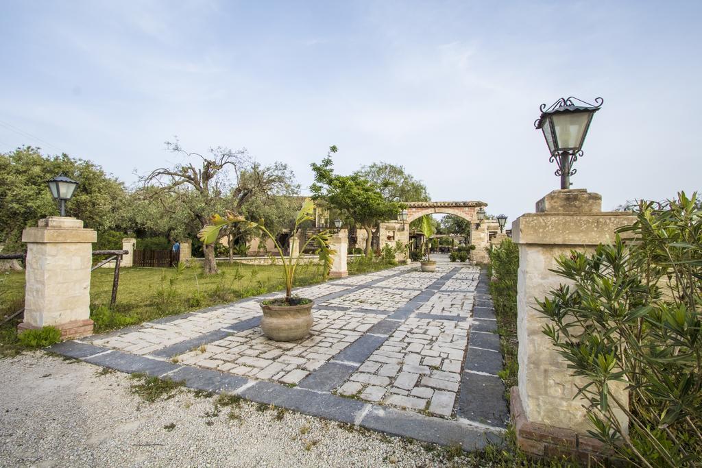 B&B Casale Siciliano Di Miryam Tiralongo Avola Exteriör bild