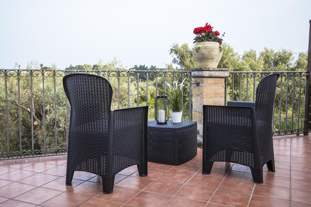 B&B Casale Siciliano Di Miryam Tiralongo Avola Exteriör bild