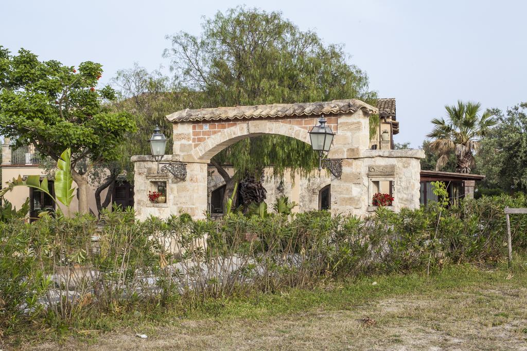 B&B Casale Siciliano Di Miryam Tiralongo Avola Exteriör bild