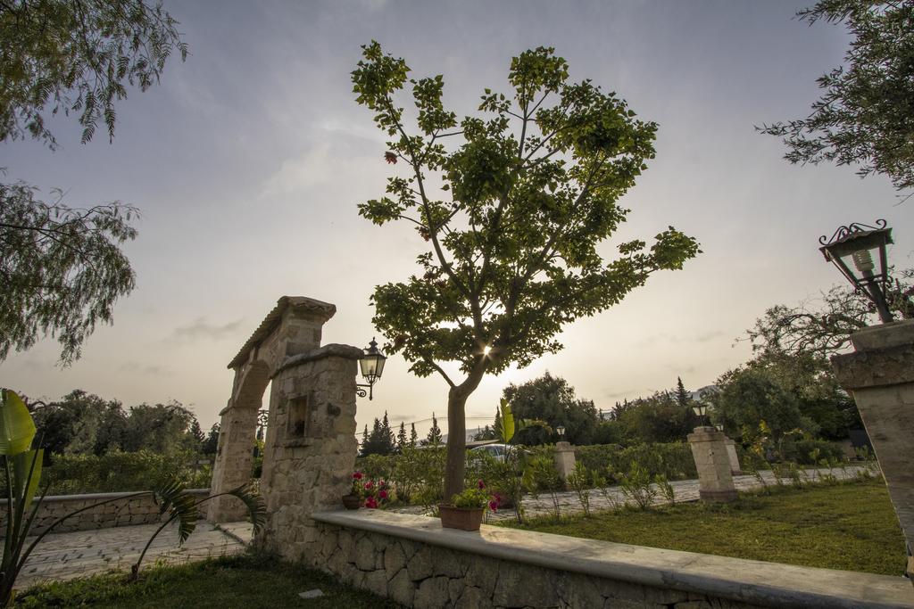 B&B Casale Siciliano Di Miryam Tiralongo Avola Exteriör bild